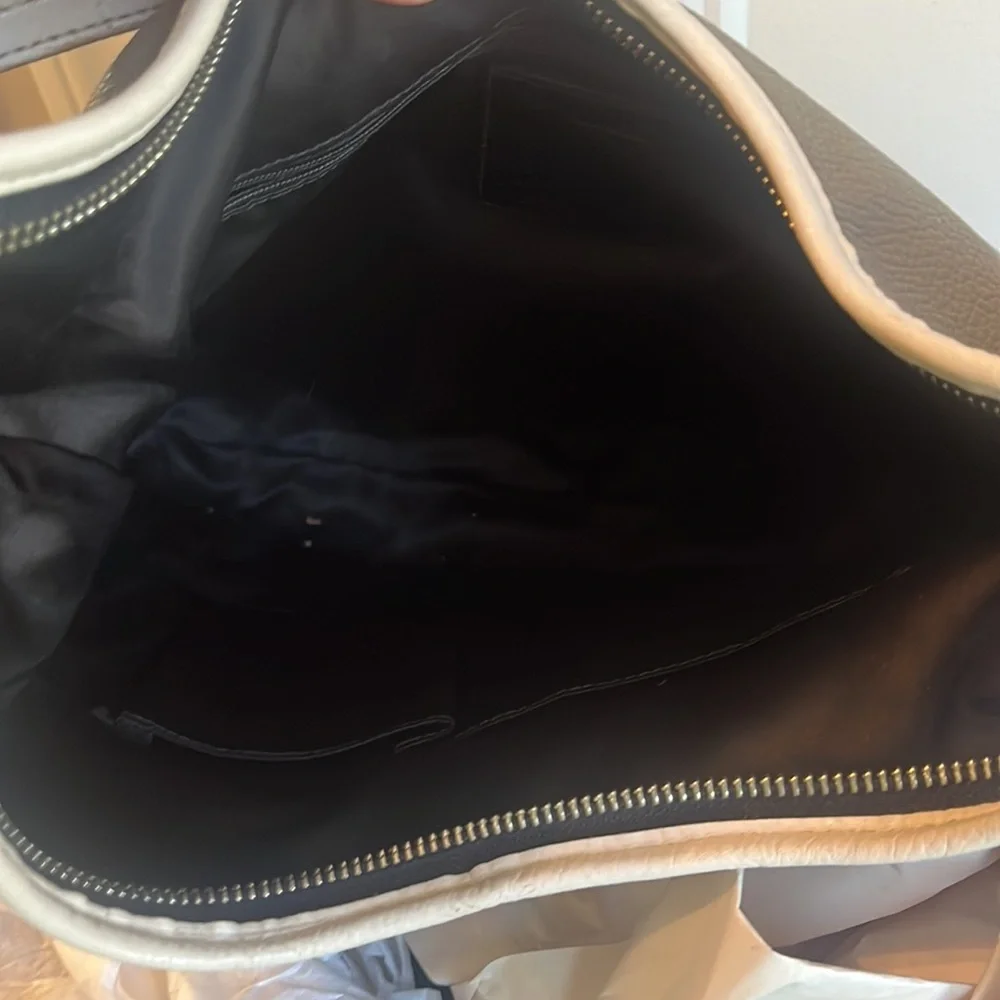 Grey/taupe leather coach bag - Picture 3 of 12